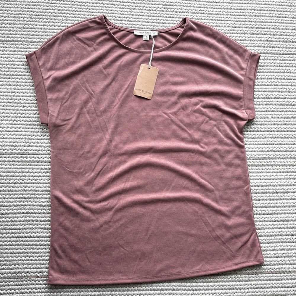 Green Envelope Woman’s faded Pink Blouse Tee , NWT Size S